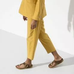 Birkenstock Women's Gizeh Big Buckle Leather In Cognac -Outdoor Shoes Shop 1018785 f look f 1100x