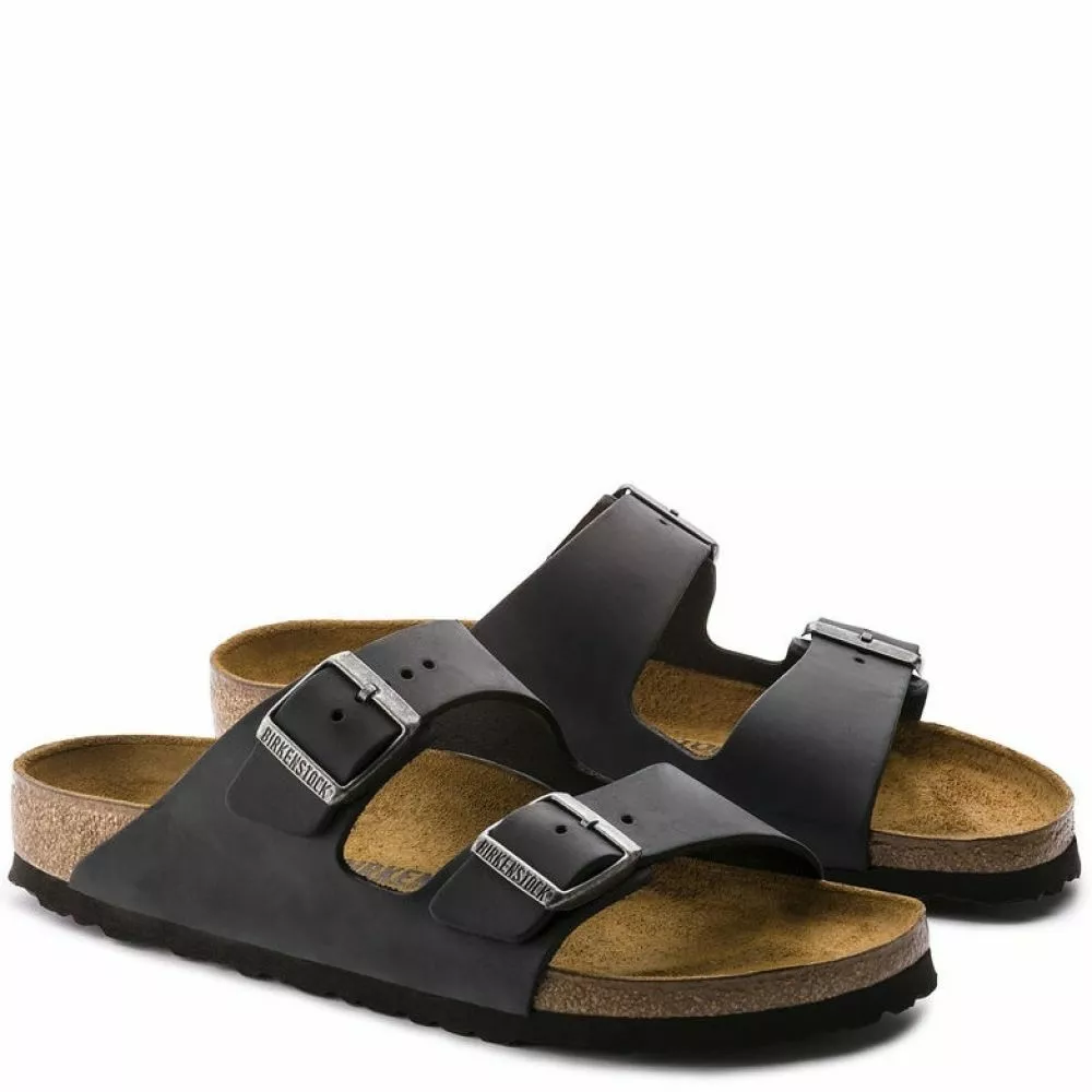 Birkenstock Arizona Oiled Leather In Black 5 Birkenstock Arizona Oiled Leather In Black - Image 3
