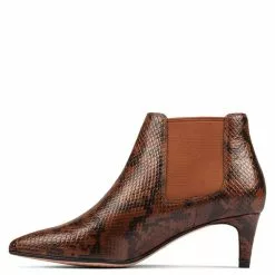 Clarks Women's Laina55 Boot 2 In Dark Tan -Outdoor Shoes Shop c l cl 26151363 1260 3 1100x