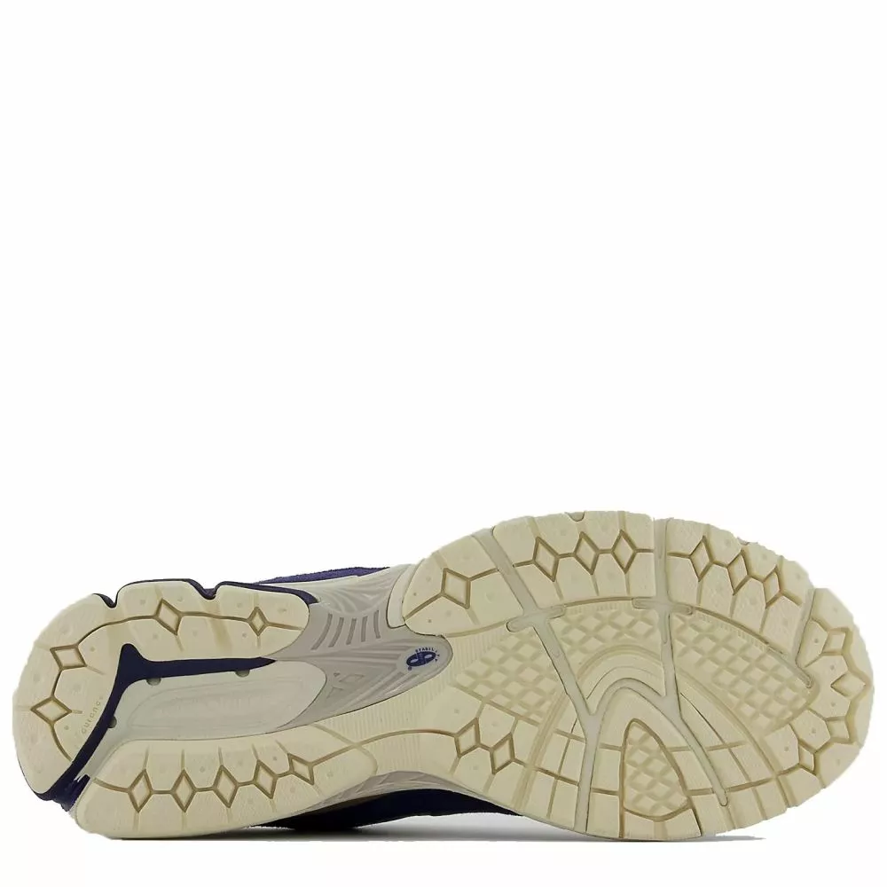 New Balance 2002R In Night Tide With Team Cream 6 New Balance 2002R In Night Tide With Team Cream - Image 4