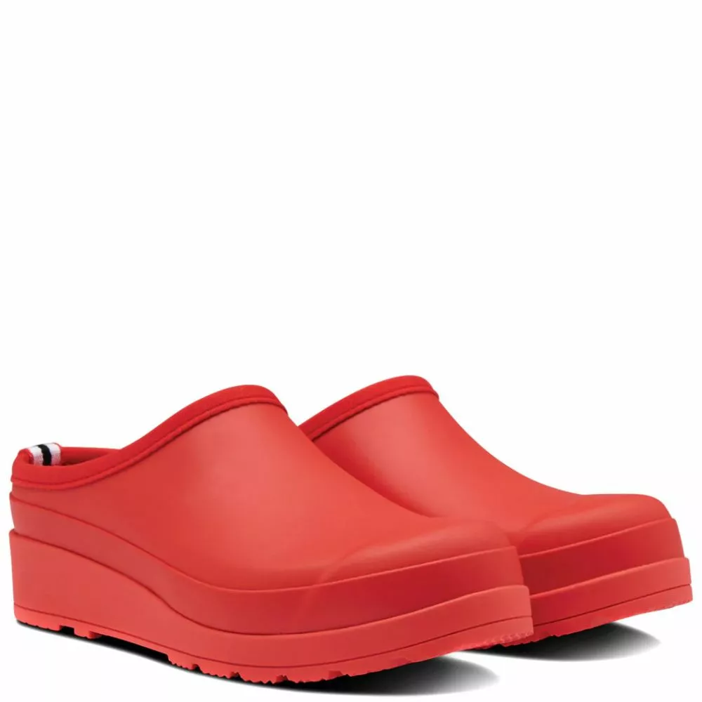Hunter Women's Play Clogs In Red 4 Hunter Women's Play Clogs In Red - Image 2