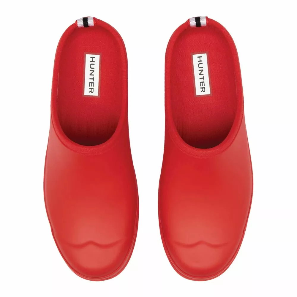 Hunter Women's Play Clogs In Red 5 Hunter Women's Play Clogs In Red - Image 3